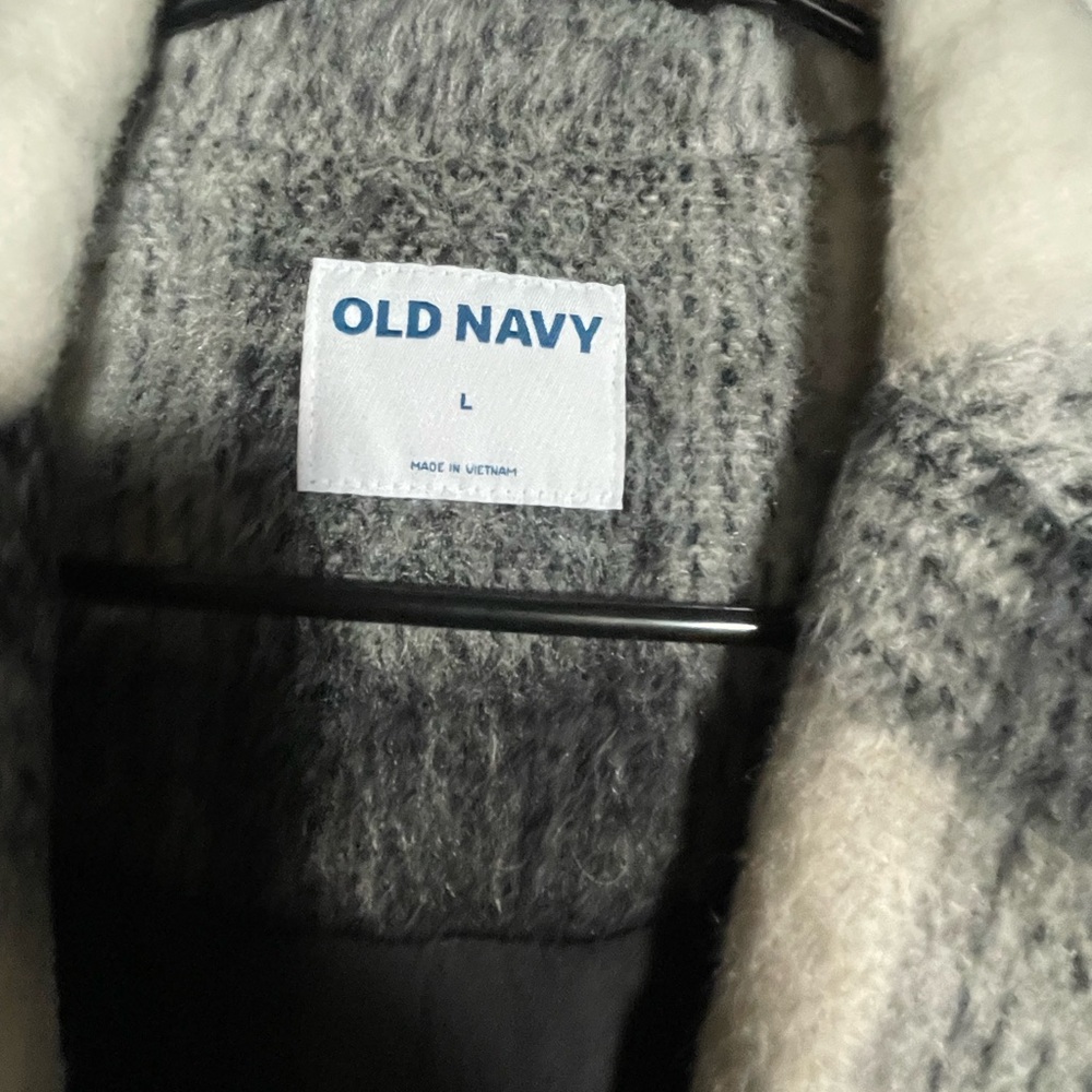 Old Navy Black and White Plaid Teddy Jacket - Picture 4 of 4